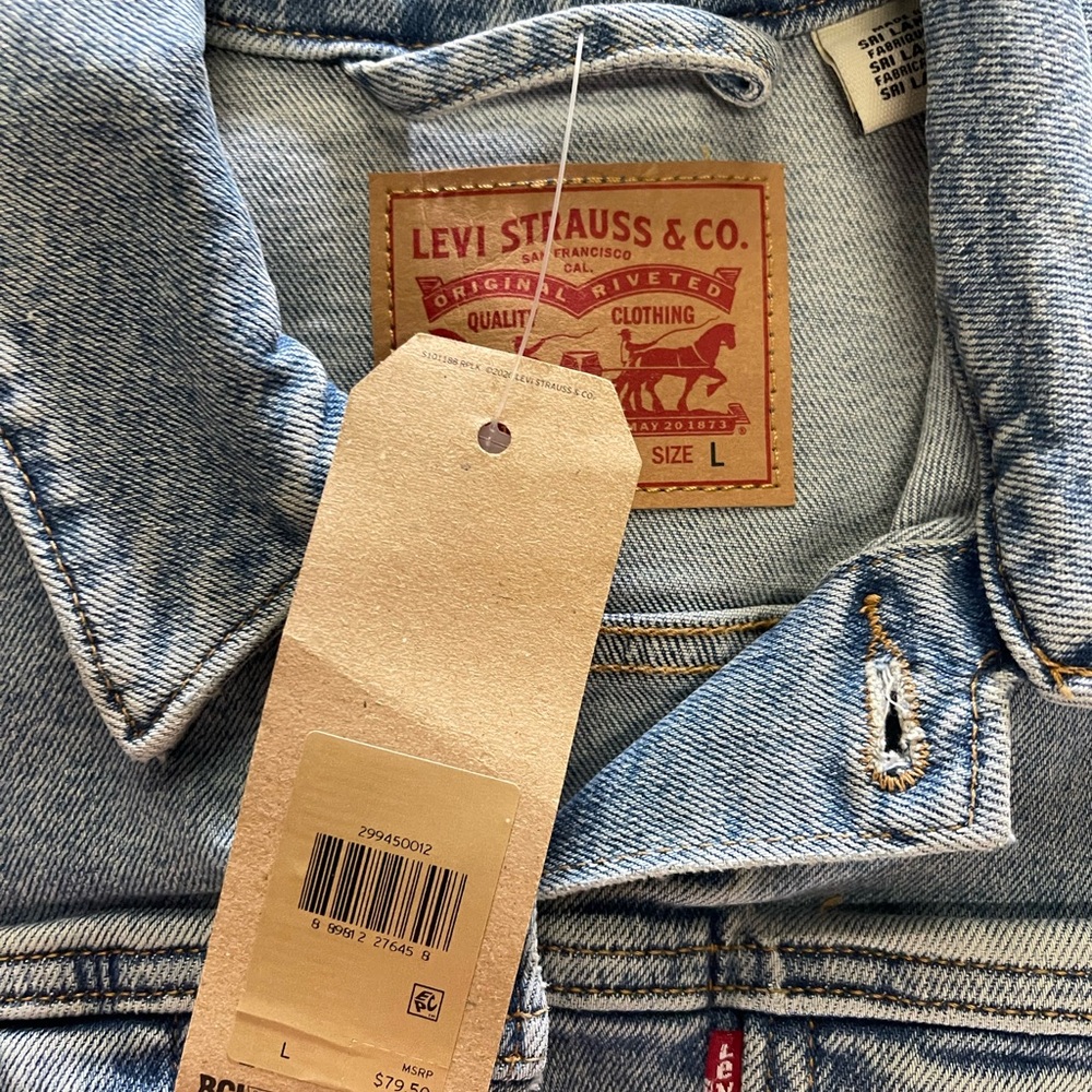NWT Levi's Jean Jacket - Picture 2 of 4